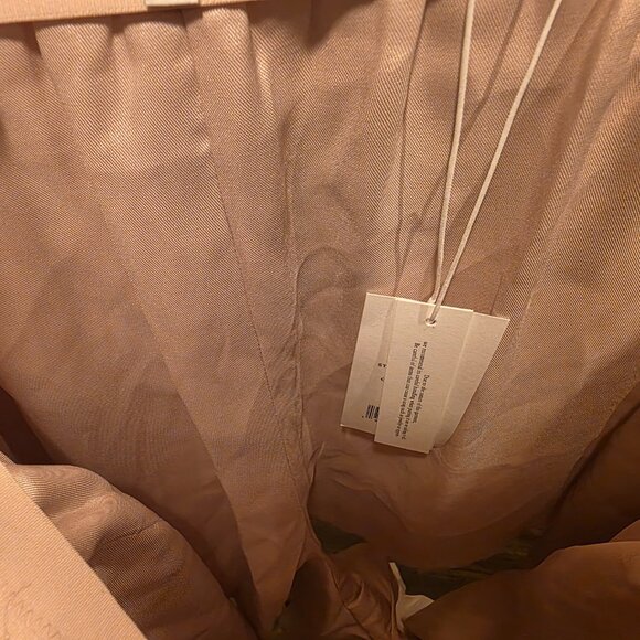 Vince Crushed Satin Pleated Shorts Champagne L NWT MSRP $245 - Picture 5 of 9